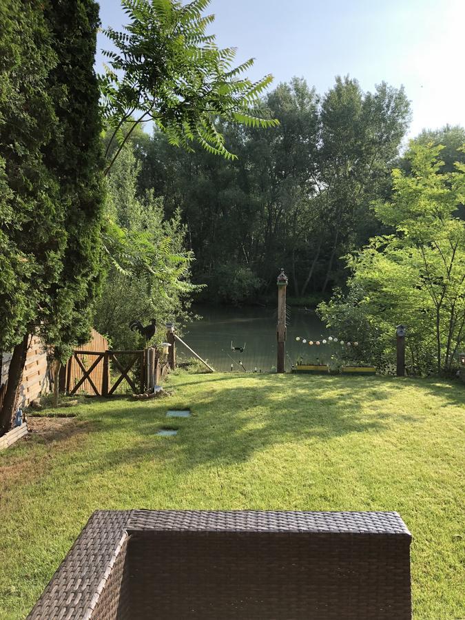 Vml Premium Apartman Mosonmagyaróvár エクステリア 写真